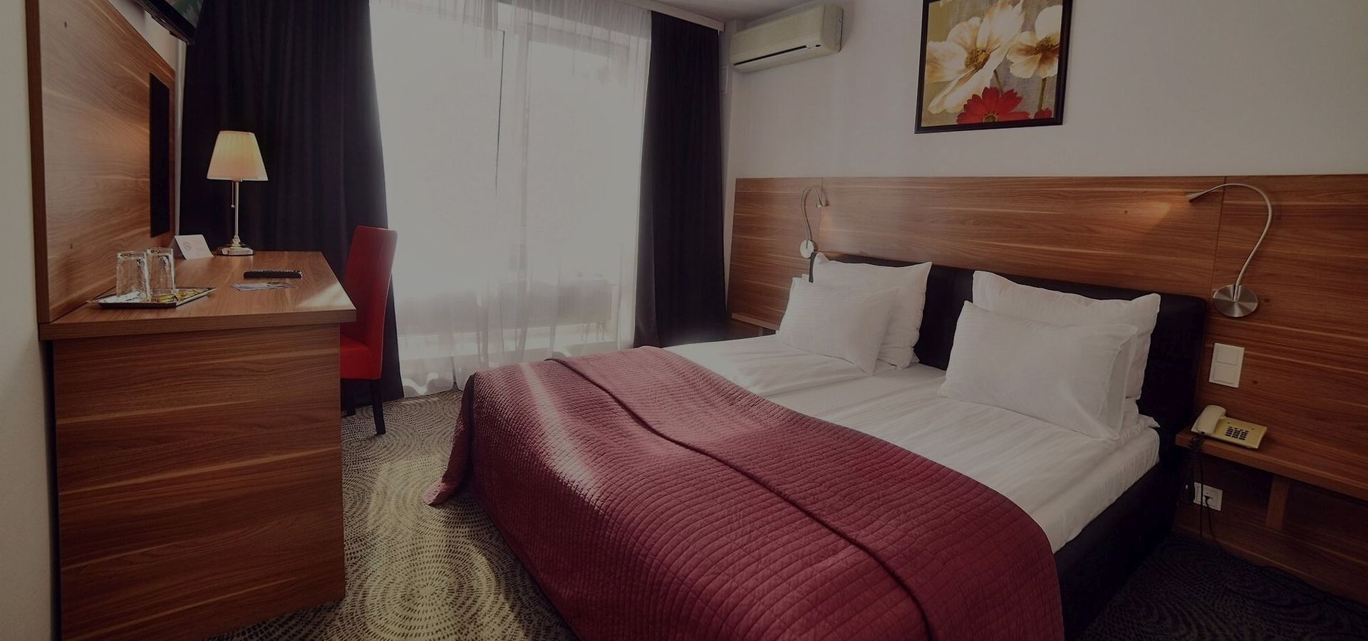 Cazare Timisoara | Cazare la hotel in Timisoara | Oferta cazare Timisoara | Centru evenimente Timisoara | Organizare evenimente Timisoara | Restaurant in Timisoara | Sala de evenimente Timisoara | Sala de conferinta Timisoara | Organizare Evenimente si Nunti Timisoara | Hotel Royal Plaza Timisoara | Hotel Oxford Timisoara | Hotel Excelsior Timisoara | Hotel President Timisoara | Czare in Timisoara