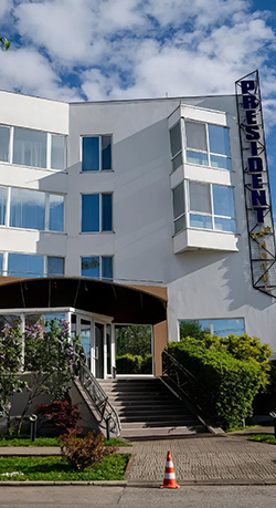 Cazare Timisoara | Cazare la hotel in Timisoara | Oferta cazare Timisoara | Centru evenimente Timisoara | Organizare evenimente Timisoara | Restaurant in Timisoara | Sala de evenimente Timisoara | Sala de conferinta Timisoara | Organizare Evenimente si Nunti Timisoara | Hotel Royal Plaza Timisoara | Hotel Oxford Timisoara | Hotel Excelsior Timisoara | Hotel President Timisoara | Czare in Timisoara