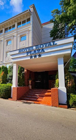 Cazare Timisoara | Cazare la hotel in Timisoara | Oferta cazare Timisoara | Centru evenimente Timisoara | Organizare evenimente Timisoara | Restaurant in Timisoara | Sala de evenimente Timisoara | Sala de conferinta Timisoara | Organizare Evenimente si Nunti Timisoara | Hotel Royal Plaza Timisoara | Hotel Oxford Timisoara | Hotel Excelsior Timisoara | Hotel President Timisoara | Czare in Timisoara