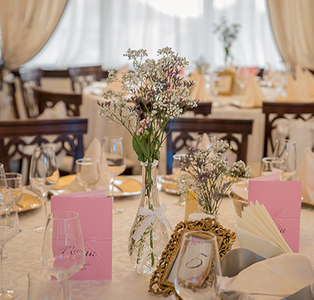 Cazare Timisoara | Cazare la hotel in Timisoara | Oferta cazare Timisoara | Centru evenimente Timisoara | Organizare evenimente Timisoara | Restaurant in Timisoara | Sala de evenimente Timisoara | Sala de conferinta Timisoara | Organizare Evenimente si Nunti Timisoara | Hotel Royal Plaza Timisoara | Hotel Oxford Timisoara | Hotel Excelsior Timisoara | Hotel President Timisoara | Czare in Timisoara