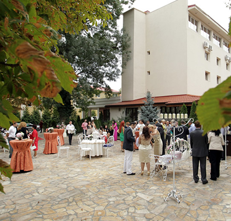 Cazare Timisoara | Cazare la hotel in Timisoara | Oferta cazare Timisoara | Centru evenimente Timisoara | Organizare evenimente Timisoara | Restaurant in Timisoara | Sala de evenimente Timisoara | Sala de conferinta Timisoara | Organizare Evenimente si Nunti Timisoara | Hotel Royal Plaza Timisoara | Hotel Oxford Timisoara | Hotel Excelsior Timisoara | Hotel President Timisoara | Czare in Timisoara