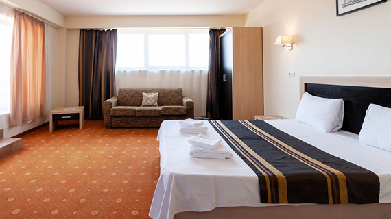 Cazare Timisoara | Cazare la hotel in Timisoara | Oferta cazare Timisoara | Centru evenimente Timisoara | Organizare evenimente Timisoara | Restaurant in Timisoara | Sala de evenimente Timisoara | Sala de conferinta Timisoara | Organizare Evenimente si Nunti Timisoara | Hotel Royal Plaza Timisoara | Hotel Oxford Timisoara | Hotel Excelsior Timisoara | Hotel President Timisoara | Czare in Timisoara