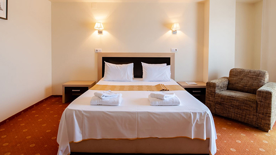 Cazare Timisoara | Cazare la hotel in Timisoara | Oferta cazare Timisoara | Centru evenimente Timisoara | Organizare evenimente Timisoara | Restaurant in Timisoara | Sala de evenimente Timisoara | Sala de conferinta Timisoara | Organizare Evenimente si Nunti Timisoara | Hotel Royal Plaza Timisoara | Hotel Oxford Timisoara | Hotel Excelsior Timisoara | Hotel President Timisoara | Czare in Timisoara