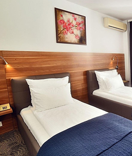 Cazare Timisoara | Cazare la hotel in Timisoara | Oferta cazare Timisoara | Centru evenimente Timisoara | Organizare evenimente Timisoara | Restaurant in Timisoara | Sala de evenimente Timisoara | Sala de conferinta Timisoara | Organizare Evenimente si Nunti Timisoara | Hotel Royal Plaza Timisoara | Hotel Oxford Timisoara | Hotel Excelsior Timisoara | Hotel President Timisoara | Czare in Timisoara
