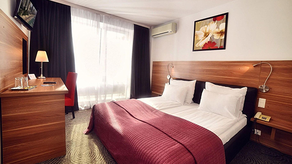 Cazare Timisoara | Cazare la hotel in Timisoara | Oferta cazare Timisoara | Centru evenimente Timisoara | Organizare evenimente Timisoara | Restaurant in Timisoara | Sala de evenimente Timisoara | Sala de conferinta Timisoara | Organizare Evenimente si Nunti Timisoara | Hotel Royal Plaza Timisoara | Hotel Oxford Timisoara | Hotel Excelsior Timisoara | Hotel President Timisoara | Czare in Timisoara