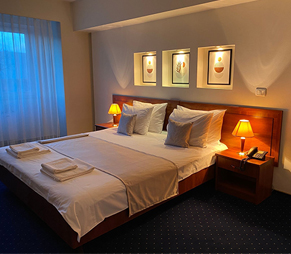 Cazare Timisoara | Cazare la hotel in Timisoara | Oferta cazare Timisoara | Centru evenimente Timisoara | Organizare evenimente Timisoara | Restaurant in Timisoara | Sala de evenimente Timisoara | Sala de conferinta Timisoara | Organizare Evenimente si Nunti Timisoara | Hotel Royal Plaza Timisoara | Hotel Oxford Timisoara | Hotel Excelsior Timisoara | Hotel President Timisoara | Czare in Timisoara